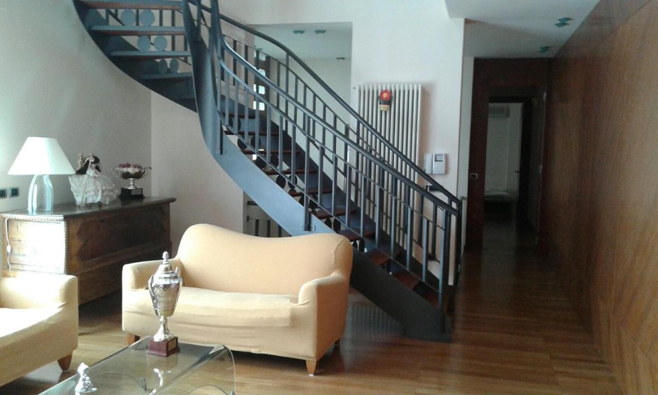 B & B Paradiso โลเรโต ภายนอก รูปภาพ